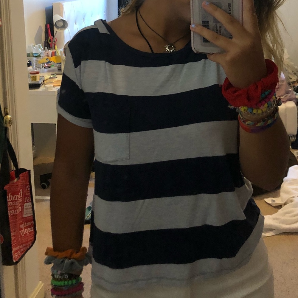 American Eagle striped blue top